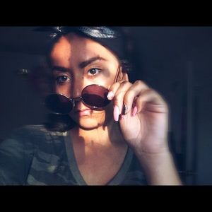 Meet your Posher, Topaz